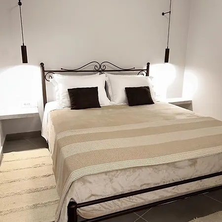 Апартаменты Eleni's Deluxe