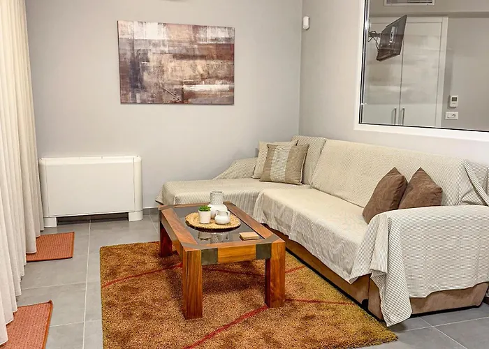 Апартаменты Eleni's Deluxe *