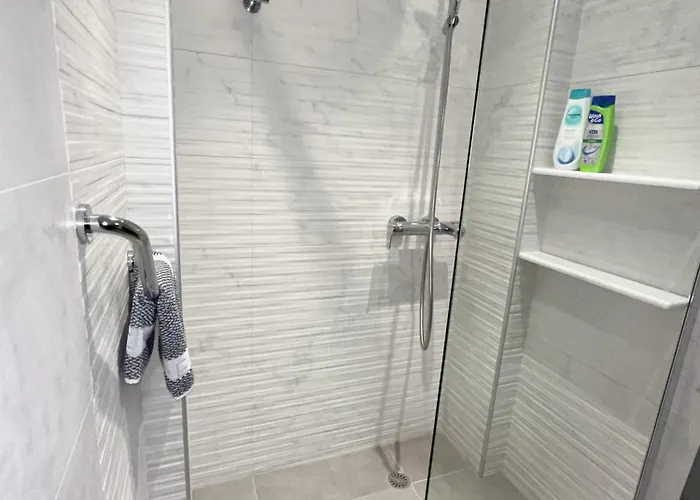 Eleni's Deluxe Apartamento *